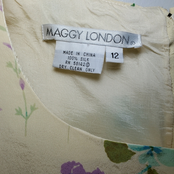 VINTAGE Silk Floral Tea Dress Size 12 - Picture 11 of 12